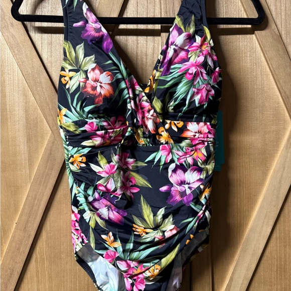 Aqua Green NWT Swimsuit Black Floral Size 6 - Picture 1 of 5